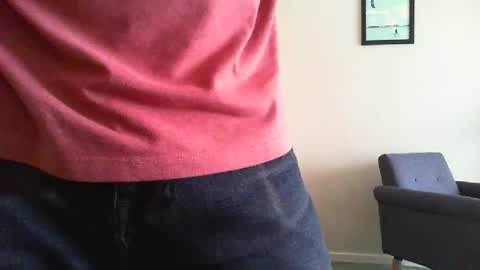 Snapshot of funslimguy chatting on 4, 4, 2026 Funslimguy online show from 4, 4, 2026