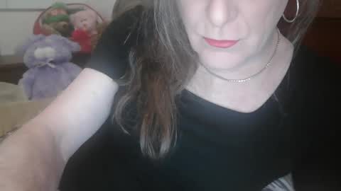 Jessie Love online show from 4, 1, 2025