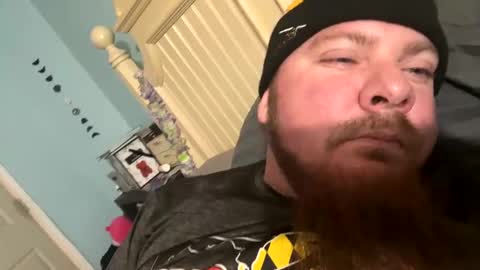 Snapshot of funtimez1992 chatting on 5, 1, 2025 funtimez1992 online show from 5, 1, 2025
