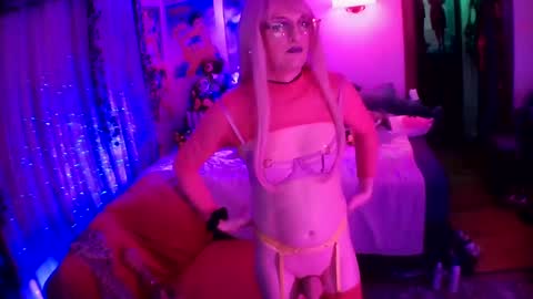 Snapshot of furby_chummies chatting on 12, 1, 2025 Valarie Iris Paige online show from 12, 1, 2025