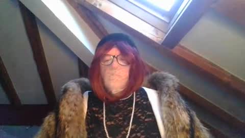 Snapshot of fursdany chatting on 17, 5, 2026 Dany online show from 17, 5, 2026