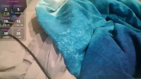 fuzzie_07 online show from 26, 2, 2025