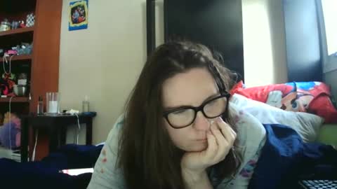 fuzzypeaches87 online show from 3, 5, 2026