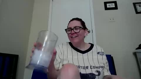 fuzzypeaches87 online show from 28, 5, 2026