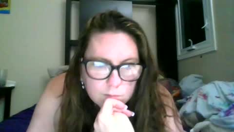 fuzzypeaches87 online show from 16, 6, 2026
