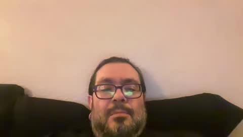 Snapshot of fvguru chatting on 14, 10, 2025 TatdDaddy online show from 14, 10, 2025