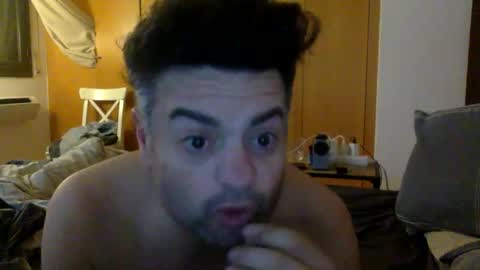 Snapshot of fvmendoza chatting on 26, 11, 2025 fvmendoza online show from 26, 11, 2025