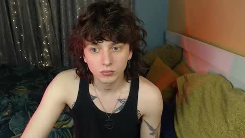 Snapshot of g1vememoney chatting on 12, 1, 2026 Ian online show from 12, 1, 2026