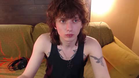 Snapshot of g1vememoney chatting on 6, 2, 2026 Ian online show from 6, 2, 2026