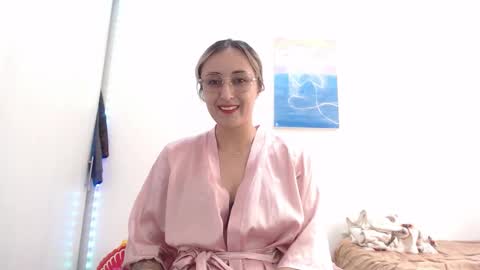 Snapshot of gabb_rioss chatting on 28, 10, 2025 Gabriela online show from 28, 10, 2025