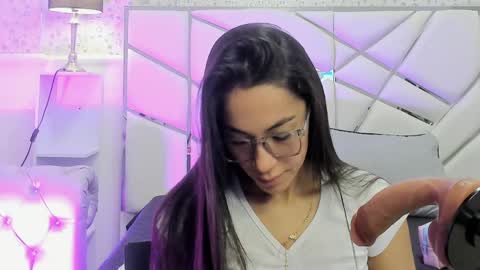 gabbieskinny online show from 27, 4, 2026