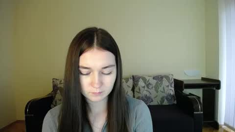 Snapshot of gabby_di chatting on 10, 12, 2024 Jaklin online show from 10, 12, 2024