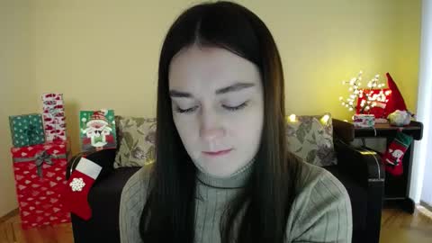 Snapshot of gabby_di chatting on 20, 12, 2024 Jaklin online show from 20, 12, 2024