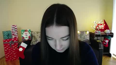 Snapshot of gabby_di chatting on 21, 12, 2024 Jaklin online show from 21, 12, 2024
