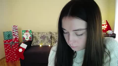 Snapshot of gabby_di chatting on 27, 12, 2024 Jaklin online show from 27, 12, 2024