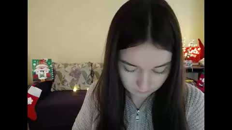 Snapshot of gabby_di chatting on 5, 1, 2025 Jaklin online show from 5, 1, 2025