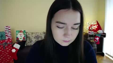 Snapshot of gabby_di chatting on 8, 1, 2025 Jaklin online show from 8, 1, 2025