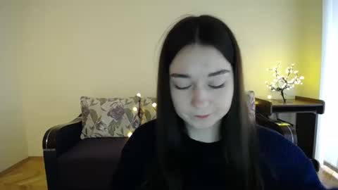 Snapshot of gabby_di chatting on 11, 1, 2025 Jaklin online show from 11, 1, 2025