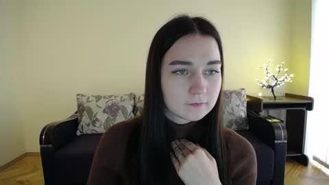 Snapshot of gabby_di chatting on 12, 1, 2025 Jaklin online show from 12, 1, 2025