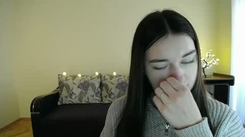 Snapshot of gabby_di chatting on 14, 1, 2025 Jaklin online show from 14, 1, 2025