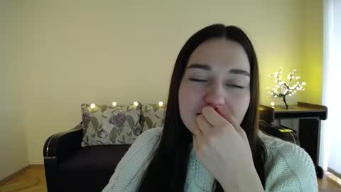 Snapshot of gabby_di chatting on 15, 1, 2025 Jaklin online show from 15, 1, 2025