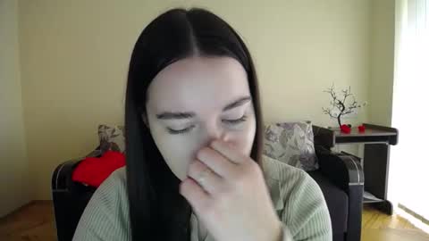 Snapshot of gabby_di chatting on 3, 10, 2025 Jaklin online show from 3, 10, 2025