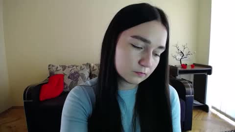 Snapshot of gabby_di chatting on 31, 10, 2025 Jaklin online show from 31, 10, 2025