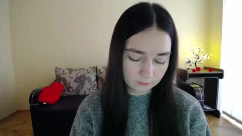 Jaklin online show from 2, 2, 2026