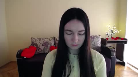 Snapshot of gabby_di chatting on 6, 4, 2026 Jaklin online show from 6, 4, 2026
