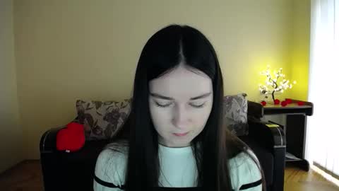 Snapshot of gabby_di chatting on 20, 4, 2026 Jaklin online show from 20, 4, 2026