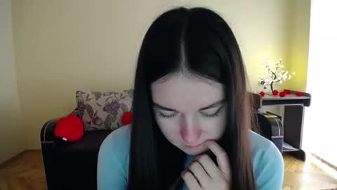 Snapshot of gabby_di chatting on 22, 4, 2026 Jaklin online show from 22, 4, 2026