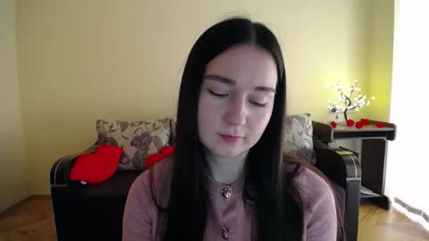 Snapshot of gabby_di chatting on 5, 5, 2026 Jaklin online show from 5, 5, 2026