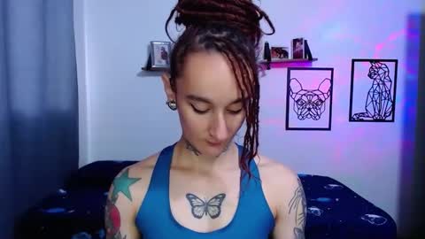 Snapshot of gabby_moon09 chatting on 8, 10, 2025 gabby_moon09 online show from 8, 10, 2025