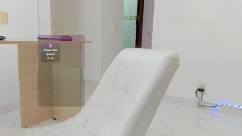 Gabby Grey online show from 24, 11, 2025