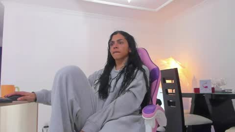 Gabby Grey online show from 13, 5, 2026