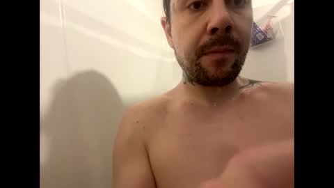 Snapshot of gabethier25 chatting on 18, 12, 2024 yeeah online show from 18, 12, 2024