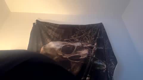 Snapshot of gabethier25 chatting on 1, 1, 2025 yeeah online show from 1, 1, 2025