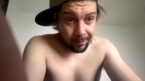 Snapshot of gabethier25 chatting on 8, 1, 2025 yeeah online show from 8, 1, 2025