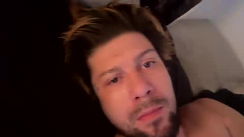 Snapshot of gabethier25 chatting on 17, 1, 2025 yeeah online show from 17, 1, 2025