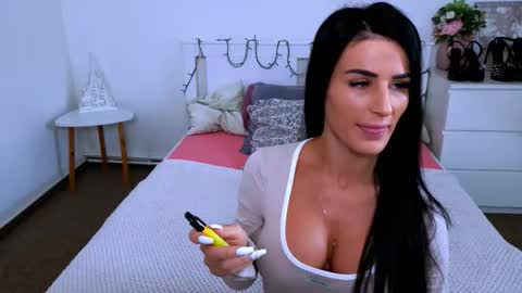 Snapshot of gabi_carter chatting on 11, 5, 2026 GabiCarter online show from 11, 5, 2026