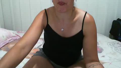 Snapshot of gabibrasil chatting on 19, 12, 2024 gaby layla online show from 19, 12, 2024