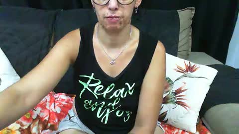 Snapshot of gabibrasil chatting on 19, 1, 2025 gaby layla online show from 19, 1, 2025