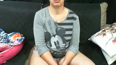 gaby  layla online show from 11, 9, 2025