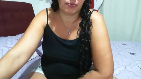 gaby  layla online show from 3, 5, 2026