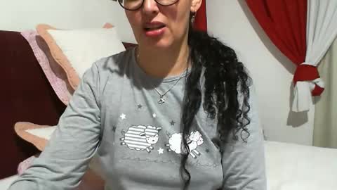 Snapshot of gabibrasil chatting on 15, 5, 2026 gaby layla online show from 15, 5, 2026
