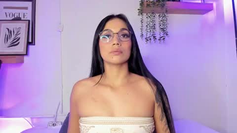 Snapshot of gabihills chatting on 8, 6, 2026 GABRIELA online show from 8, 6, 2026