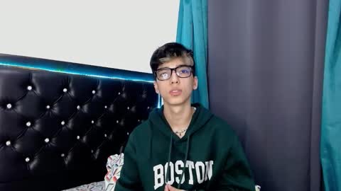 gabriel_x18 online show from 27, 2, 2026