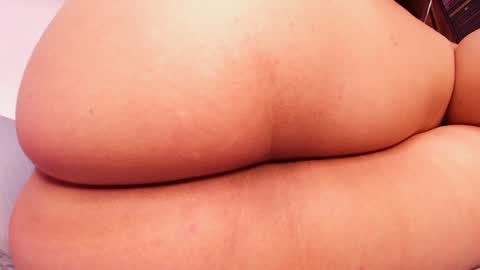 Snapshot of gabriela_leone chatting on 5, 12, 2024 gabriela online show from 5, 12, 2024