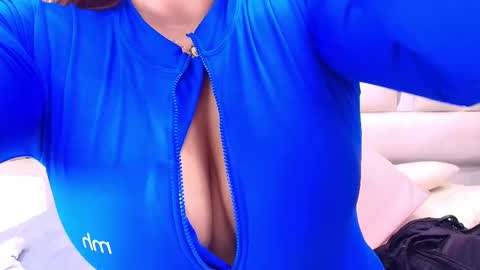 Snapshot of gabriela_leone chatting on 11, 2, 2025 gabriela online show from 11, 2, 2025