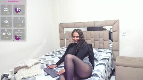Snapshot of gabriela_ponce chatting on 5, 4, 2026 gabriela ponce online show from 5, 4, 2026